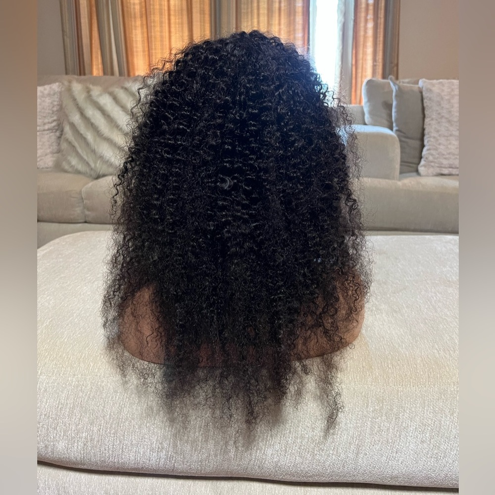 Wig - Picture 3 of 6